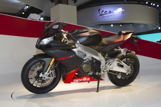 aprilia rsv4